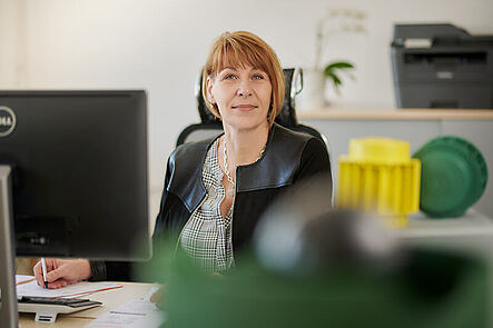 Tanja Weisel, Mitarbeiterin Buchhaltung und Rechnungswesen bei der ball-b GmbH